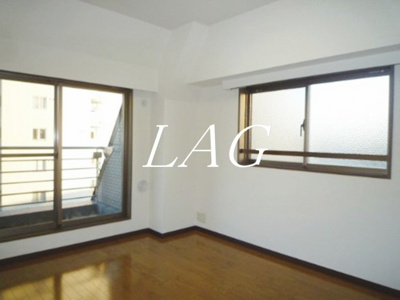【居間・リビング】 | ラポール三田 | 洋室のお部屋です。