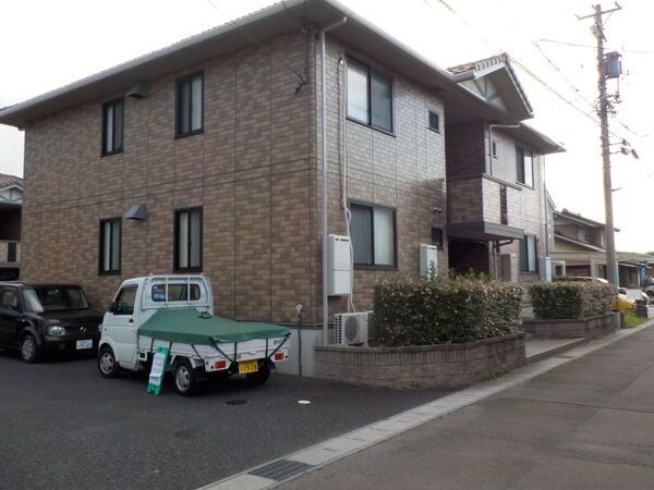 リヴェール岐南の外観