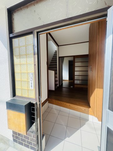 【玄関】 | 広島市安佐南区相田５丁目　中古一戸建て