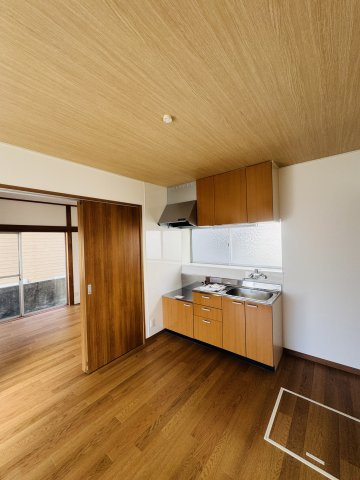 広島市安佐南区相田５丁目　中古一戸建てのキッチン