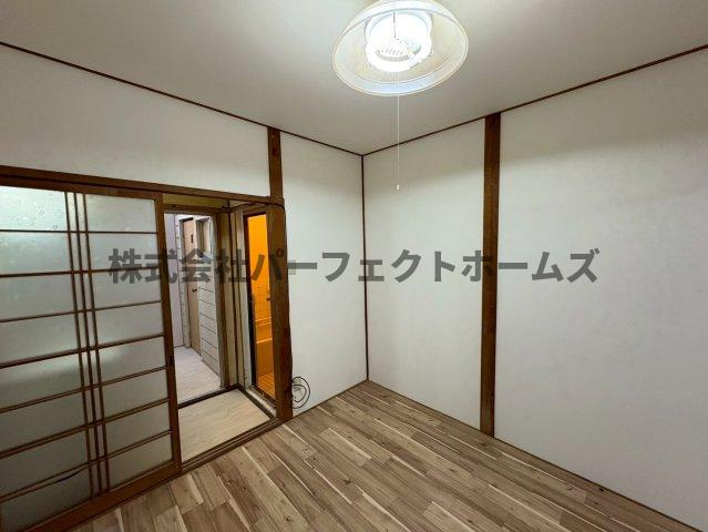 東香里園町連棟　賃貸の洋室|きれいな洋室です