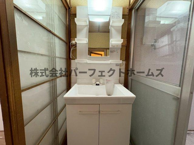 東香里園町連棟　賃貸の独立洗面台|独立洗面台あり、毎朝おしゃれに忙しい女性の方におすすめです