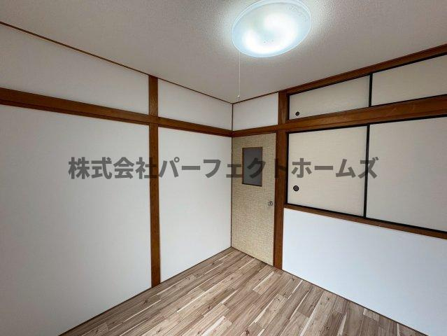 東香里園町連棟　賃貸の洋室|使い勝手のいい洋室です