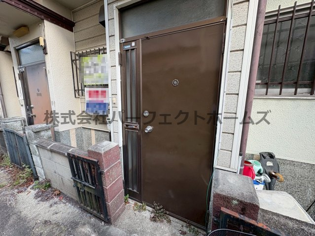 東香里園町連棟　賃貸の玄関|玄関です