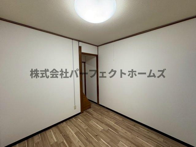 東香里園町連棟　賃貸の洋室|コンパクトで使いやすい洋室です