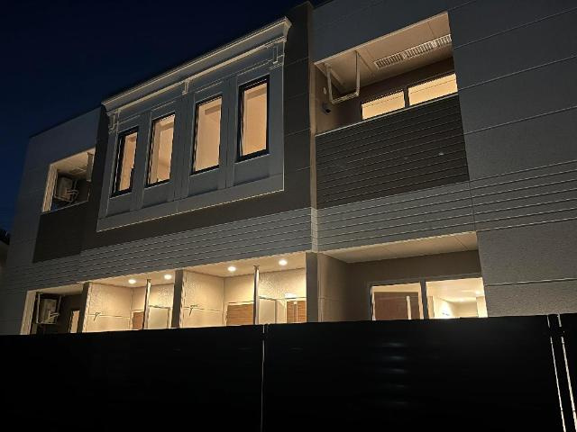 【外観】 | ラ・プリシェール | 外観写真（夜）