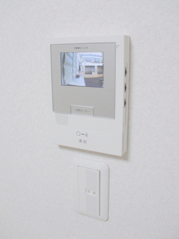 マザーズハンドフラッツのセキュリティ|出る前に安心なカラーＴＶモニター付インターホン