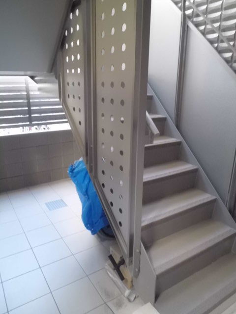 マザーズハンドフラッツのその他共用部分|階段