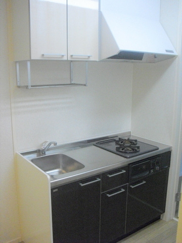 マザーズハンドフラッツのキッチン|お料理の幅が広がります　グリル付ガス２口システムキッチン