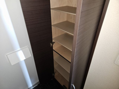 【玄関】 | レオネクストダブルジーⅡ | 備品や設備仕様は号室等により異なります現地をご確認ください。