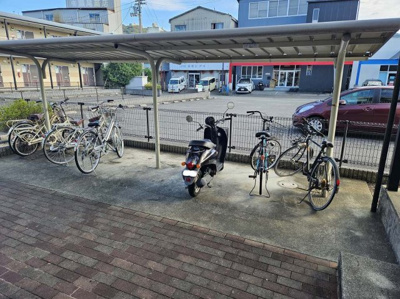 【その他】 | レオパレスタウンコート南矢三Ⅱ | 駐輪場