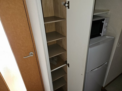 【玄関】 | レオパレスアルプル | 備品や設備仕様は号室等により異なります現地をご確認下さい。