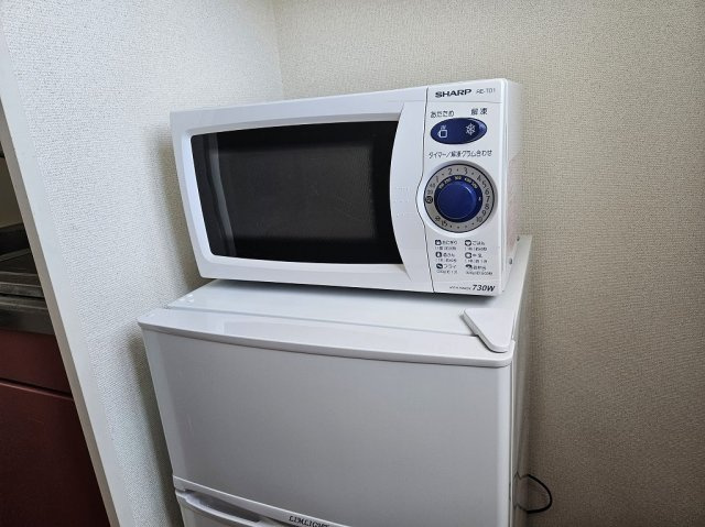 【キッチン】 | レオパレスＷｅｓｔ　Ⅰ　 | 冷蔵庫・電子レンジ