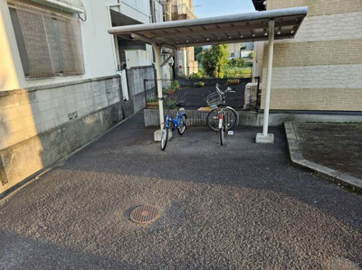 【その他】 | レオパレス菖蒲 | 駐輪場