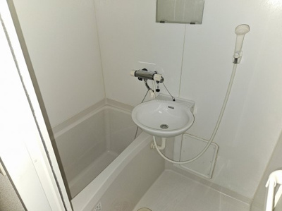 【浴室】 | レオパレス桐ノ水 | 備品や設備仕様は号室等により異なります現地をご確認下さい。