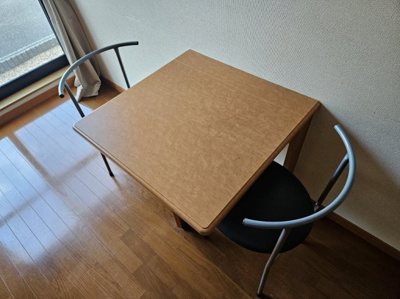 【その他】 | レオパレスタウンコート南矢三Ⅱ | 机・椅子