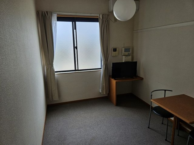 【居間・リビング】 | レオパレスメルベーユ　昭和 | 備品や設備仕様は号室等により異なります現地をご確認下さい。