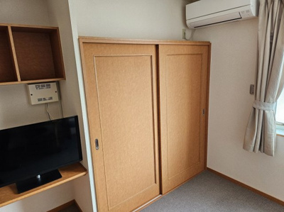 【内装】 | レオパレス眉山南 | クローゼット