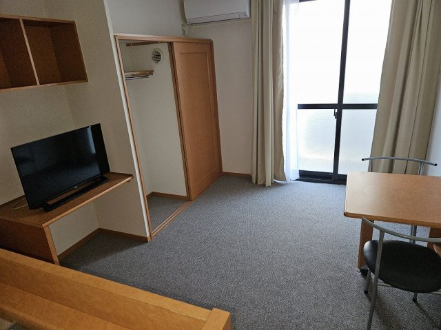 【居間・リビング】 | レオパレス南の風　Ⅱ | 備品や設備仕様は号室等により異なります現地をご確認下さい。