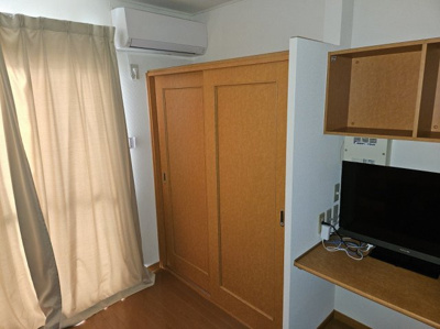 【内装】 | レオパレスウッズ春日 | 内装は落ち着いています