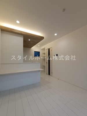 【居間・リビング】 | 朝風のノーブル