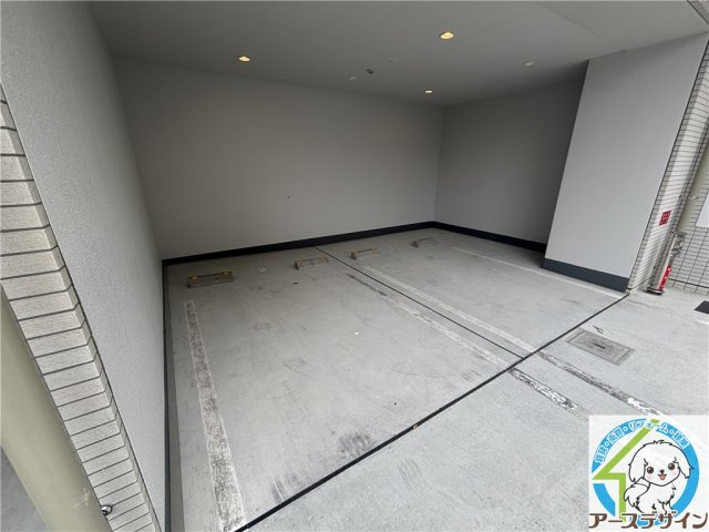 ル・ポール明石本町の駐車場