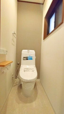 東大阪市長堂２丁目　中古戸建のトイレ