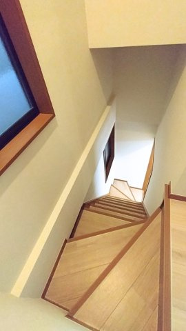 東大阪市長堂２丁目　中古戸建の内装