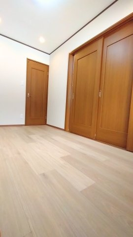 東大阪市長堂２丁目　中古戸建の寝室