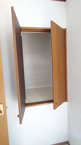 東大阪市長堂２丁目　中古戸建の収納