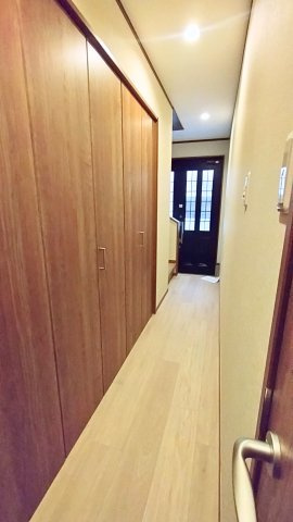 東大阪市長堂２丁目　中古戸建の内装