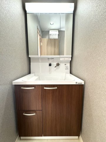 山陽小野田市高千帆2丁目の独立洗面台