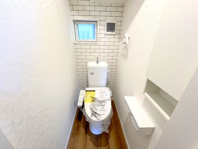 武蔵村山市伊奈平6丁目　新築戸建　全1棟のトイレ