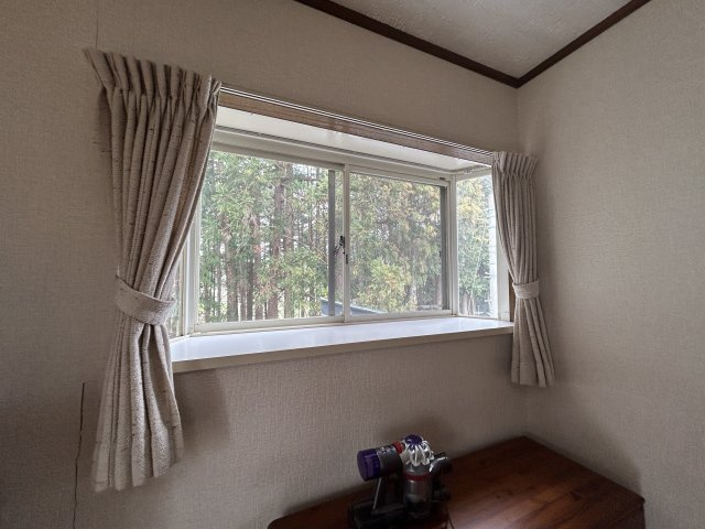 オシャレな外観♪益子町塙中古戸建のその他|出窓も素敵です