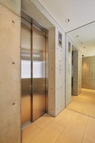 【設備】 | レオンコンフォート弁天町 | エレベーター完備