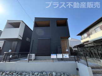 【外観】 | 現地写真。同じ物件を見るなら、プラス不動産販売にお任せ下さい。