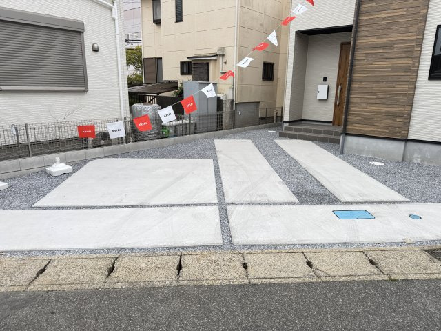 松戸市小金原１丁目新築戸建（小金原13期）の駐車場|駐車スペース・並列2台駐車可