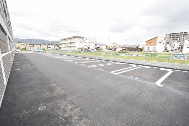 Aries神足の駐車場