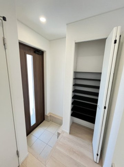 【外観】 | 現地写真。プラス不動産販売なら、現場の全ての棟をまとめてご見学頂けます。現地写真。