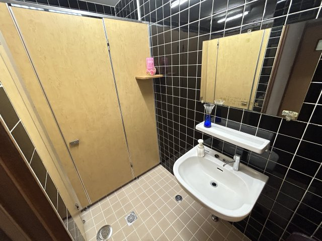 荒尾町外山店舗のトイレ