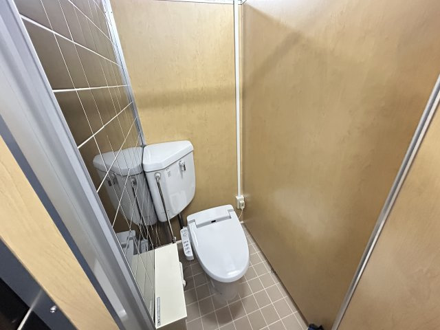 荒尾町外山店舗のトイレ