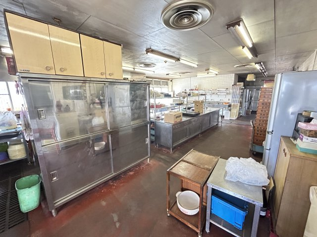 荒尾町外山店舗のキッチン