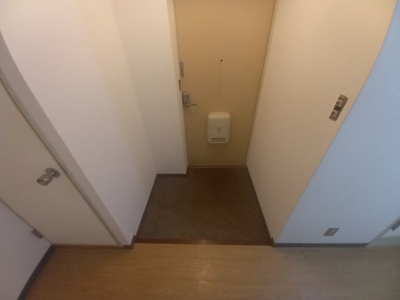 【玄関】 | ウエストハイツP2