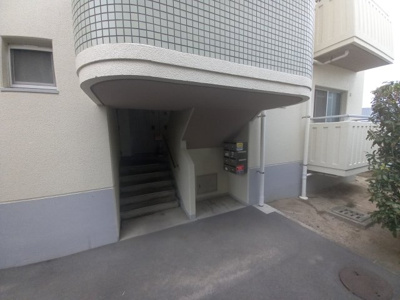 【エントランス】 | ウエストハイツP2