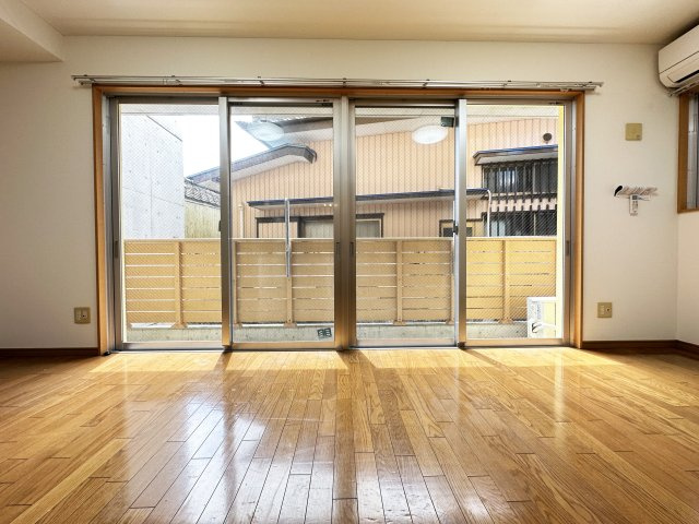 ラ・ヴィスタの居間・リビング