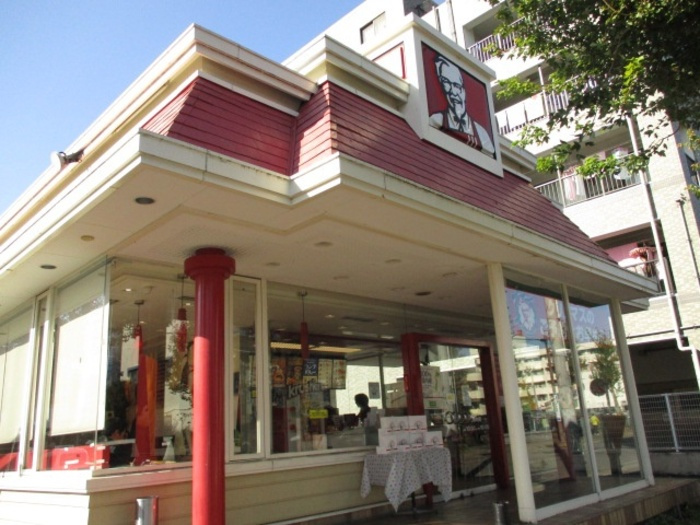 パインツリーコート|ケンタッキーフライドチキン北松戸店（171ｍ）