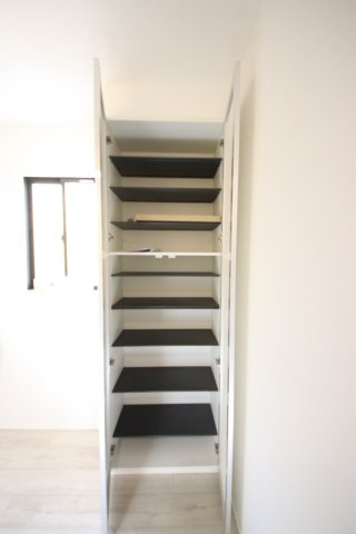 《仲介手数料無料》大宮区堀の内町１丁目476-2(1号棟)新築一戸建てケイアイスタイルの玄関|撮影日 2025年2月20日 12:50 晴れ