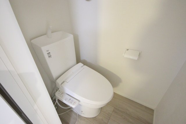 《仲介手数料無料》大宮区堀の内町１丁目476-2新築一戸建てケイアイスタイルのトイレ|撮影日 2025年2月20日 12:50 晴れ