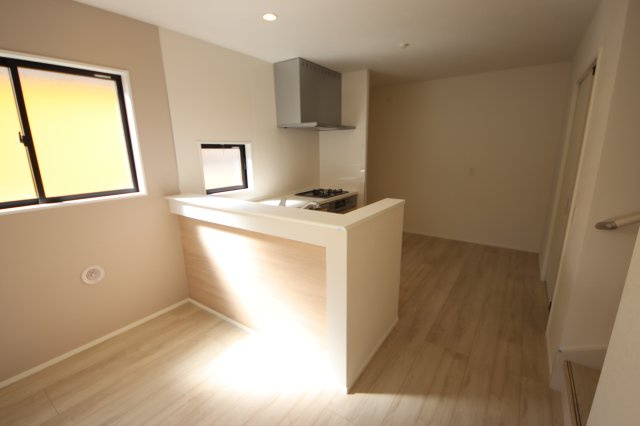 《仲介手数料無料》大宮区堀の内町１丁目476-2新築一戸建てケイアイスタイルのキッチン|撮影日 2025年2月20日 12:50 晴れ