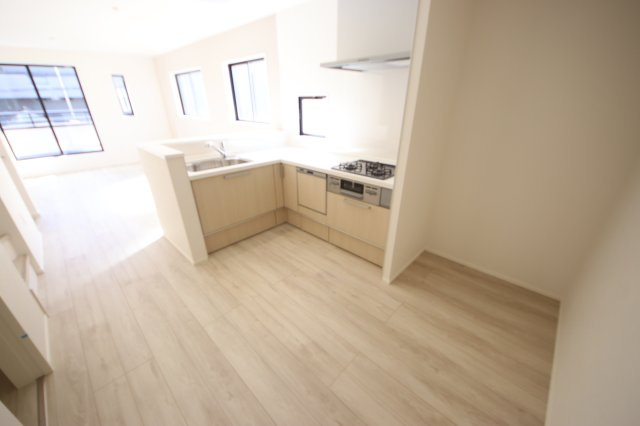 《仲介手数料無料》大宮区堀の内町１丁目476-2新築一戸建てケイアイスタイルのキッチン|撮影日 2025年2月20日 12:50 晴れ